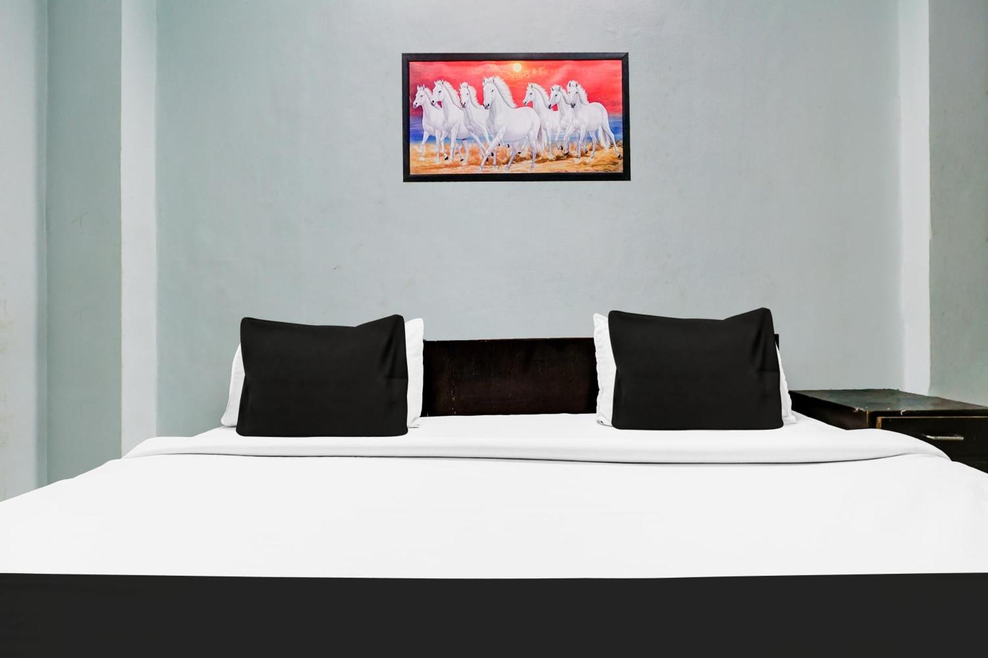 Hotel O Deurali Dx Nuova Delhi Esterno foto